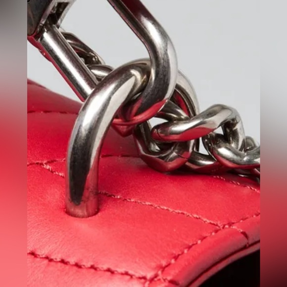 LOUIS VUITTON
Red Quilted Leather New Wave Chain PM Bag/Gently used - Picture 7 of 12